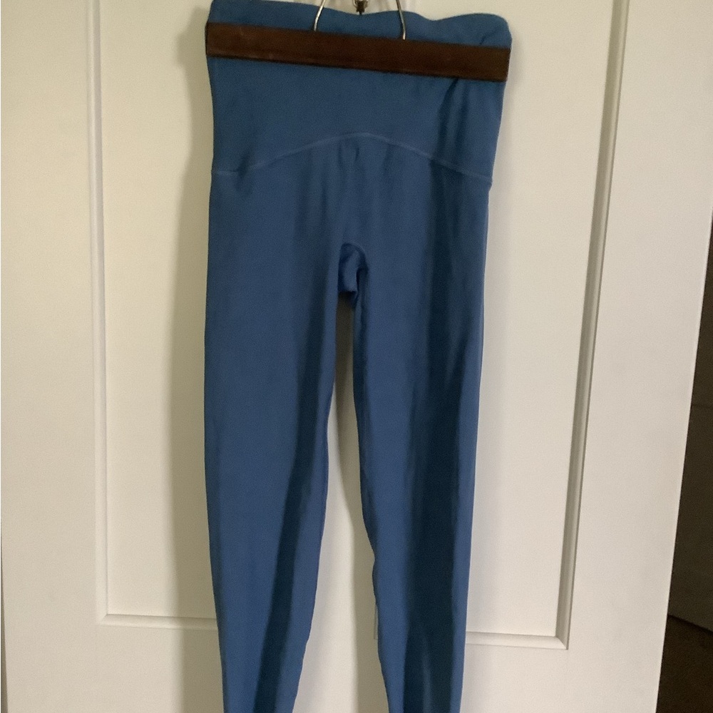 SPANX Slate Blue Leggings Booty Boost Like New